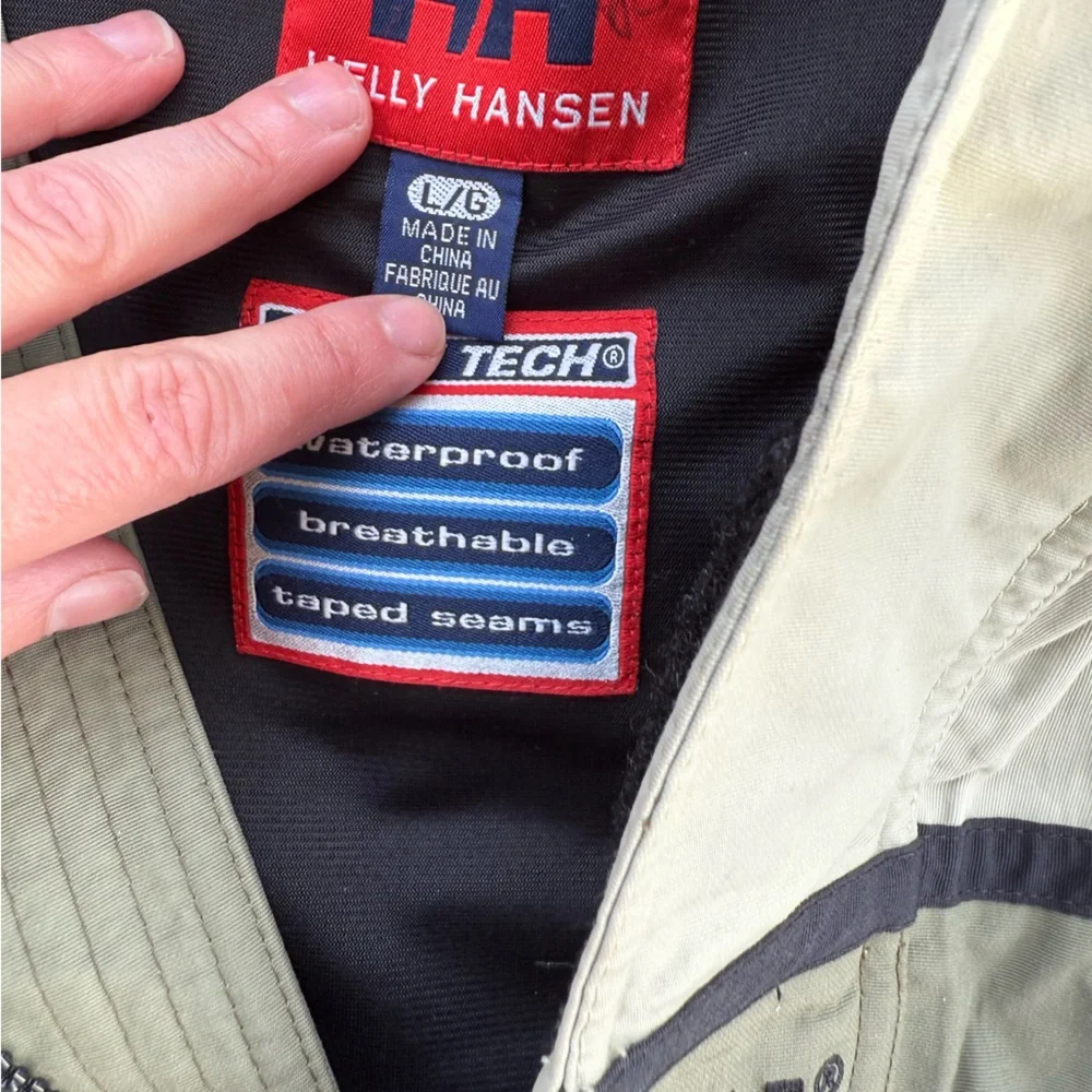 Helly Hansen Men's Green Jacket - Picture 3 of 4